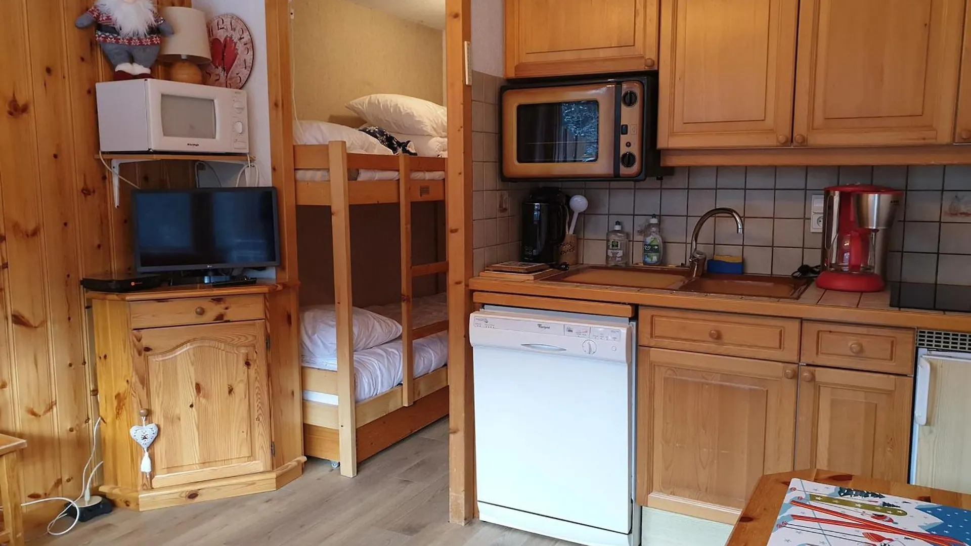 Charmant 2P 24M² A Morzine, 4 Pers, Proche Pistes, Garage, Balcon, Services Inclus - Fr-1-754-85 Morzine